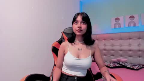 Nicol online show from December 2024 04:28:02 AM