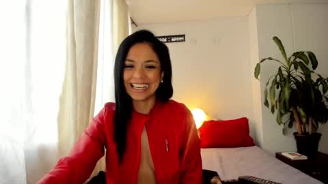 Snapshot of nicole_lustt chatting on January 2025 09:30:01 PM Nicole online show from January 2025 09:30:01 PM