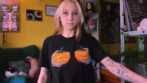 Snapshot of nicole_matt chatting on October 2025 11:38:01 AM Nicole online show from October 2025 11:38:01 AM