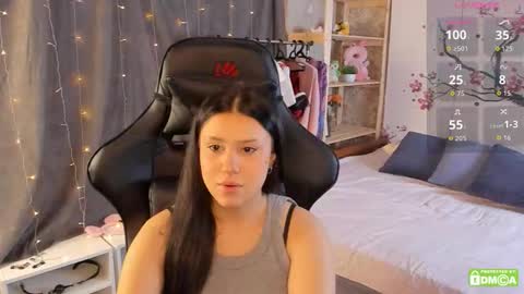 My name is Nicole. I m completely new here online show from September 2025 08:14:02 AM