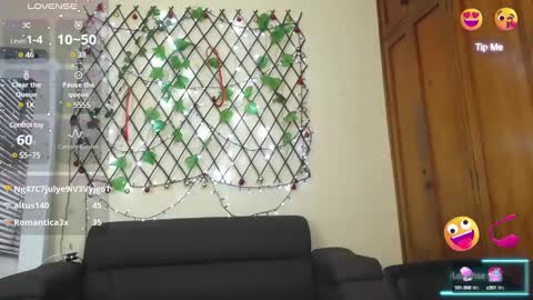 Nicole Santana online show from February 2025 10:19:01 PM