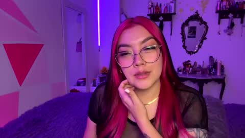 Nicole online show from February 2026 05:22:01 AM