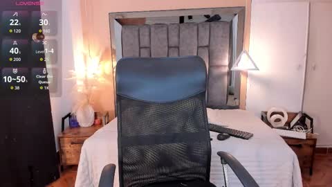 N A T A L I A online show from September 2025 08:01:01 PM