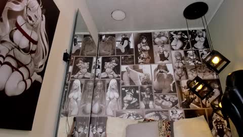 N i c o l e  online show from January 2025 06:07:01 PM