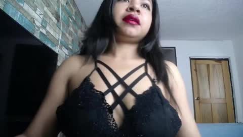 Snapshot of nicoleebon chatting on May 2026 02:57:01 PM Nicole online show from May 2026 02:57:01 PM