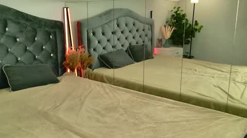 nicoleeverly online show from February 2026 01:45:01 PM