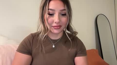 nicolelovesyou444 online show from September 2025 01:22:02 PM
