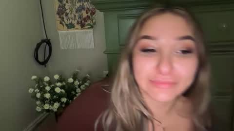 nicolelovesyou444 online show from November 2025 04:50:01 PM