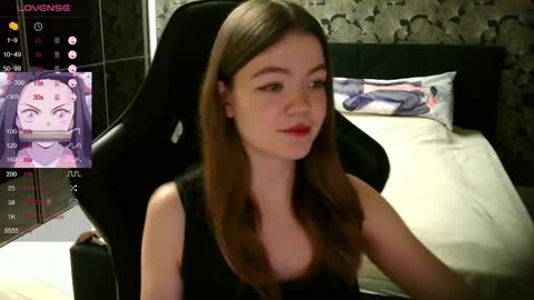 Snapshot of nicolemeew chatting on December 2024 06:57:02 PM NicoleMeew online show from December 2024 06:57:02 PM