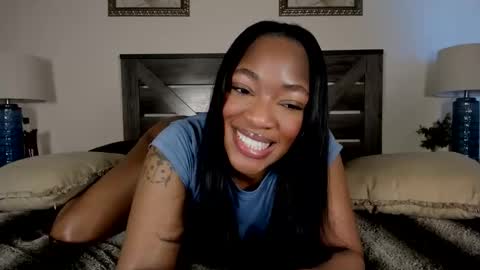 Nicole online show from March 2026 09:25:01 PM