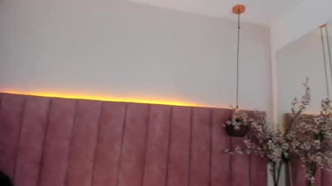 Nicole online show from February 2025 06:43:02 AM