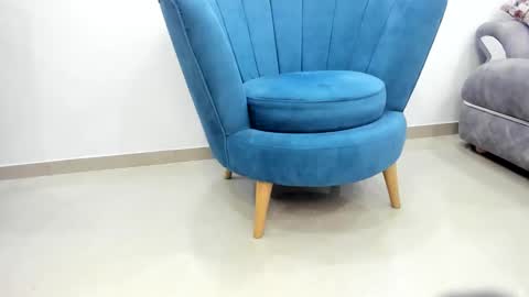 Nicolett online show from January 2025 07:00:02 PM