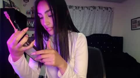 Snapshot of nicoletta_c66 chatting on October 2025 02:10:01 AM Nicole online show from October 2025 02:10:01 AM