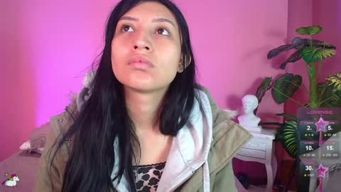 Nicol  online show from January 2025 01:31:01 PM