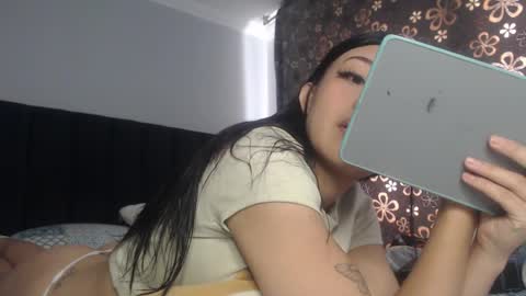 Nicol  online show from February 2025 06:22:01 PM