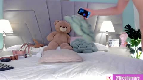 Nicolle Mays online show from February 2025 04:14:02 PM