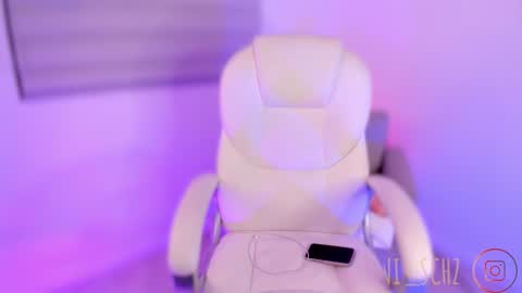 Snapshot of nicolle_sanchezz chatting on February 2025 12:04:01 AM    online show from February 2025 12:04:01 AM