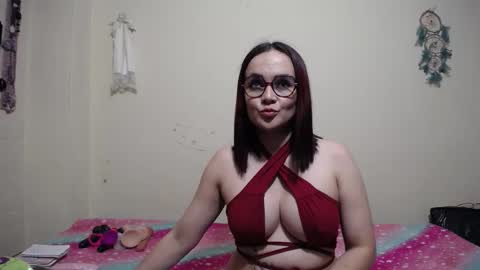 Snapshot of nicolle_sky chatting on March 2025 03:08:01 AM nicolle_sky online show from March 2025 03:08:01 AM