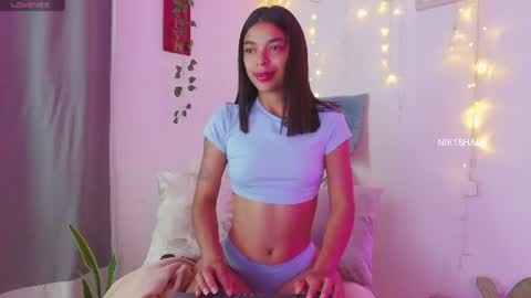 Snapshot of nicolle_swt chatting on June 2026 11:25:01 AM Nicolle online show from June 2026 11:25:01 AM
