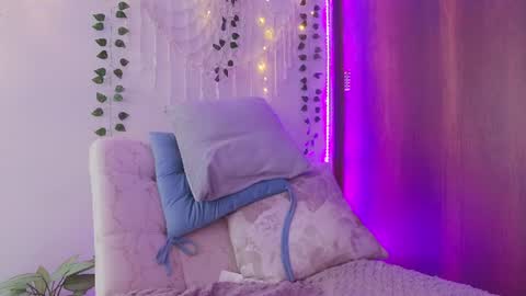 Snapshot of nicolle_swt chatting on July 2026 02:13:01 PM Nicolle online show from July 2026 02:13:01 PM