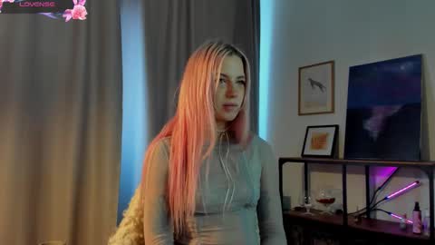 Snapshot of nicollefarrey chatting on February 2026 08:08:02 AM Kim online show from February 2026 08:08:02 AM