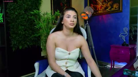 Nicolle online show from February 2026 12:46:01 PM