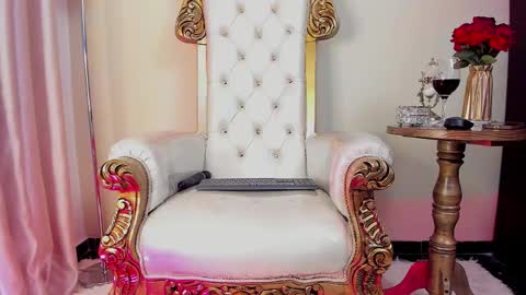 Snapshot of nicollette_miller chatting on September 2025 12:48:02 AM Nicollette Miller online show from September 2025 12:48:02 AM