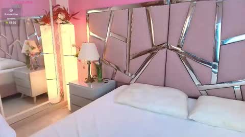 nicollevsconttei online show from January 2026 07:17:02 PM