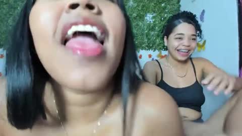 Snapshot of nicolsexi_69 chatting on February 2025 06:44:02 AM nicolsexi_69 online show from February 2025 06:44:02 AM