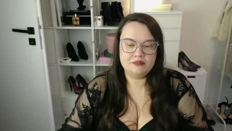 Holly online show from March 2026 06:36:01 AM