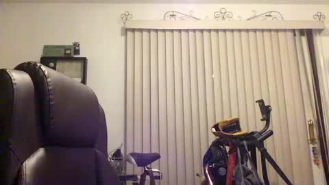 nightmoves1970 online show from September 2025 02:33:02 AM