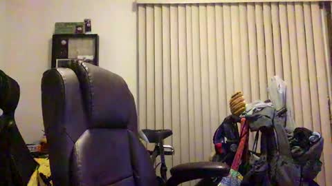 nightmoves1970 online show from October 2025 02:39:02 AM