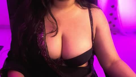 nightqueen107446 online show from October 2025 04:43:02 AM