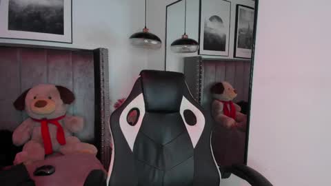 Snapshot of niick_twink chatting on September 2025 07:14:01 PM niick_twink online show from September 2025 07:14:01 PM