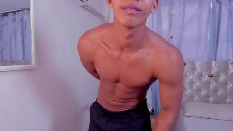 Niico online show from October 2025 07:49:01 PM