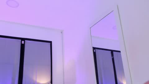 Niicole online show from December 2024 07:14:01 PM