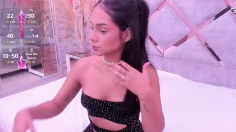 Nicole online show from February 2026 12:21:01 PM