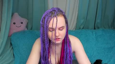 niiik_miiiki online show from April 2026 10:49:02 AM