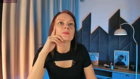 Snapshot of nika_gentle chatting on June 2026 05:42:01 AM Nika online show from June 2026 05:42:01 AM