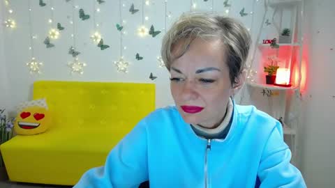 Snapshot of nikamayu chatting on April 2026 05:18:02 AM Nika online show from April 2026 05:18:02 AM