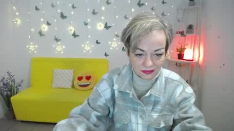 Snapshot of nikamayu chatting on April 2026 05:10:01 AM Nika online show from April 2026 05:10:01 AM