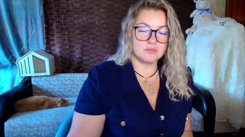 Nika online show from September 2025 03:06:02 AM