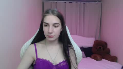 nikastarkk online show from April 2026 07:05:01 PM