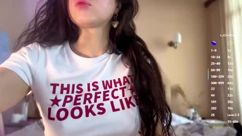 Nika online show from November 2025 08:25:01 AM