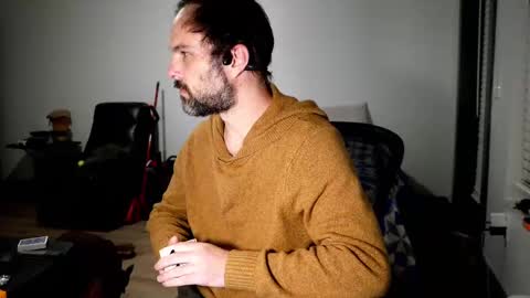 Nike Jude online show from October 2025 02:15:01 AM