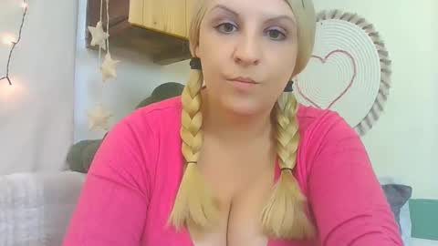 Snapshot of niki_leex chatting on September 2025 12:51:01 PM niki_leex online show from September 2025 12:51:01 PM