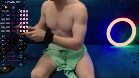 Sasha online show from October 2025 11:18:02 AM