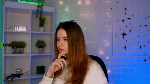nikkalee online show from May 2026 09:15:01 AM