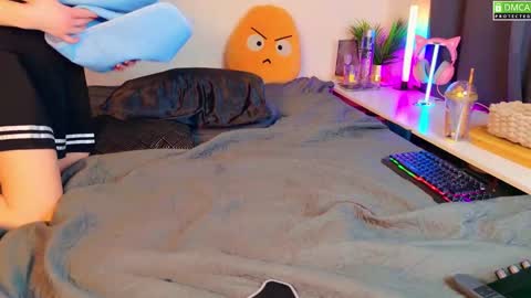 Snapshot of nikki_goldberg chatting on February 2025 11:59:02 PM Kitty Chatte online show from February 2025 11:59:02 PM