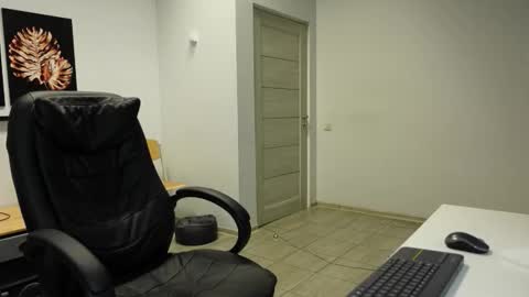 nikki online show from March 2026 06:25:02 PM